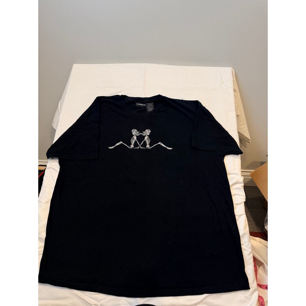 No Boundaries Black Skeleton Twins Graphic T-Shirt - Size Men's 2XL Women's 3XL